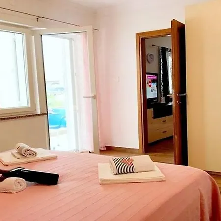 Apartment Apt Envia Makarska
